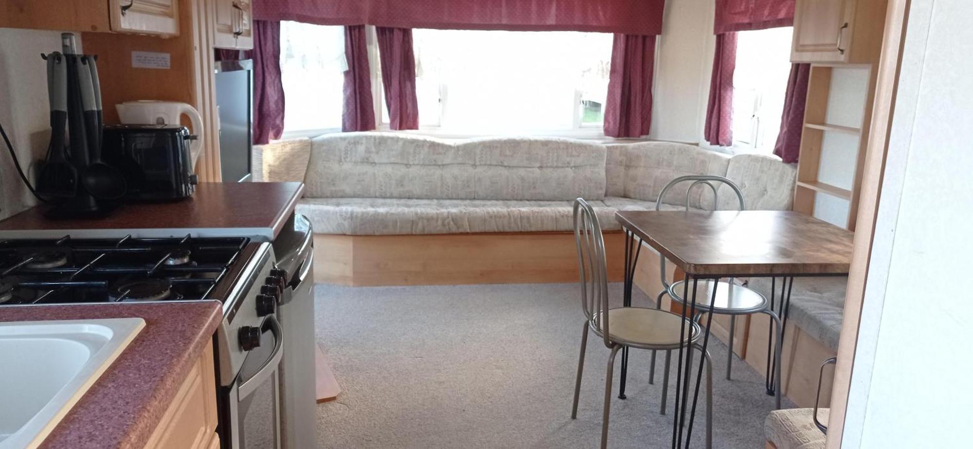 Beachside, Family-friendly, Wifi, 6 Berth Caravan 19 In Ingoldmells